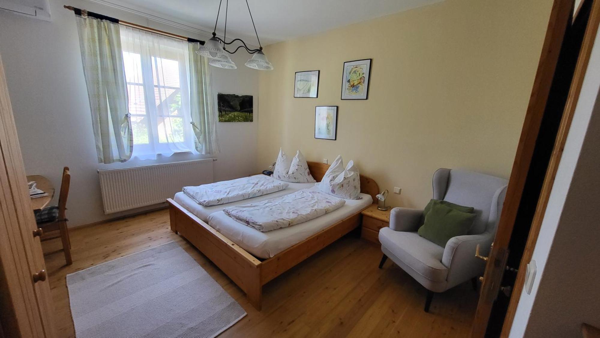 Weingut Pugl Apartment Leibnitz Ngoại thất bức ảnh